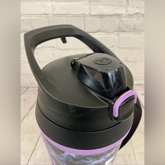 Under Armour Purple Python 64 oz. Water Bottle. NWT! - Picture 4 of 12